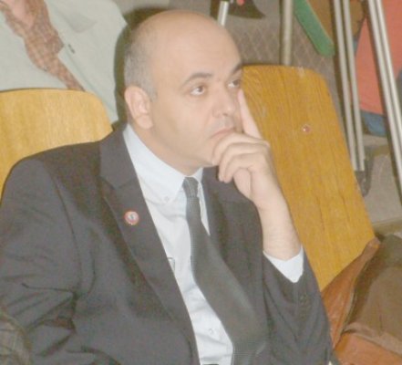 Constănţenii vor să facă sâmbătă miting pentru susţinerea lui Arafat
